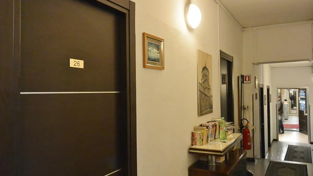 Hotel Arno-1